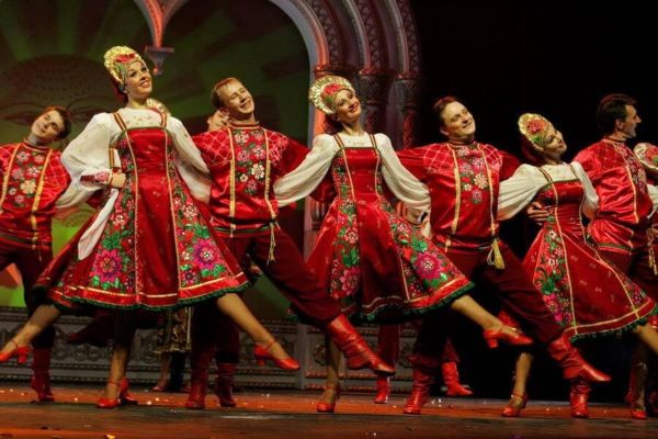 Russian dancers