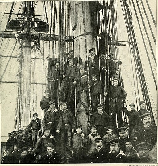 Russian frigate crew