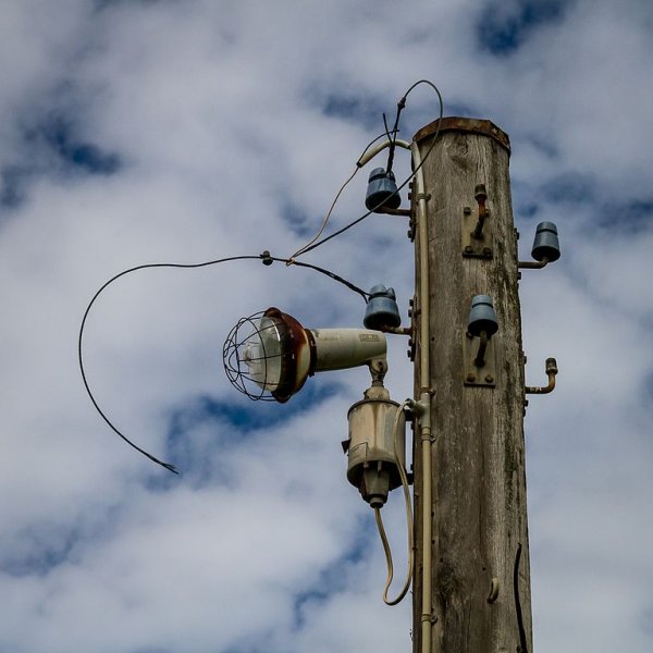 disconnected telephone lines