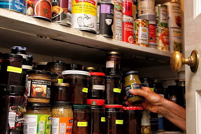 Kitchen pantry