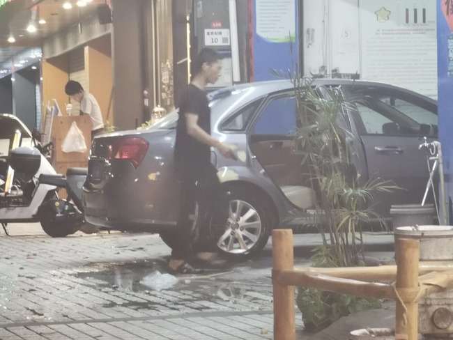 Jeff ExAd 18 midnight carwash
