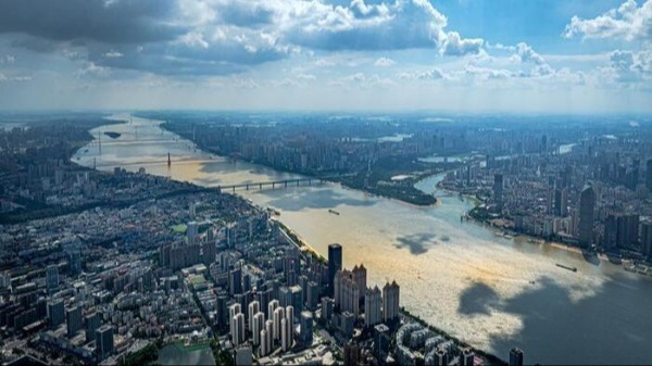 Xinhua drone photo, Yangtse River