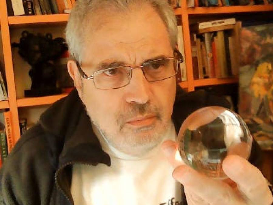 Civilization Collapse: A Seneca Cliff Ahead?